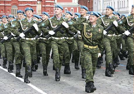 Ruská vojenská pehlídka (ilustraní foto)